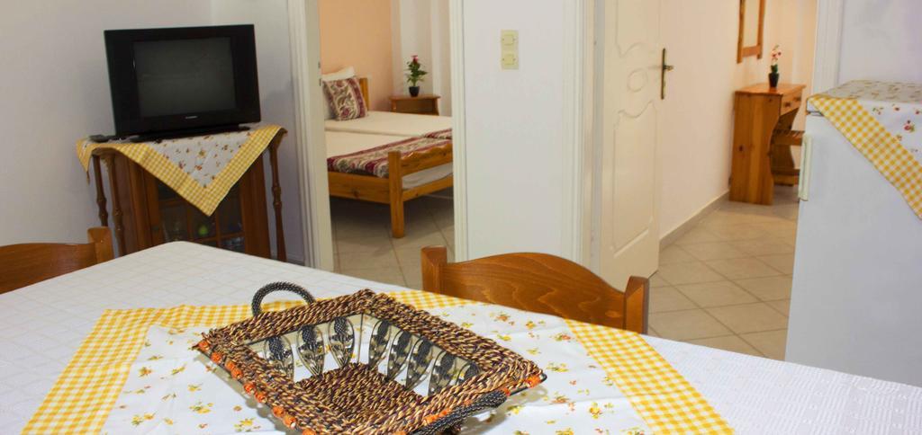 Mersina Apartments Keri Екстериор снимка