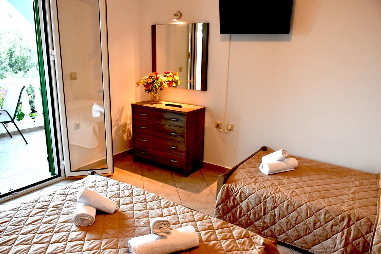 Mersina Apartments Keri Екстериор снимка
