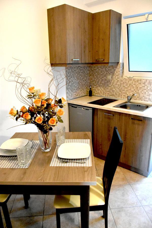 Mersina Apartments Keri Екстериор снимка