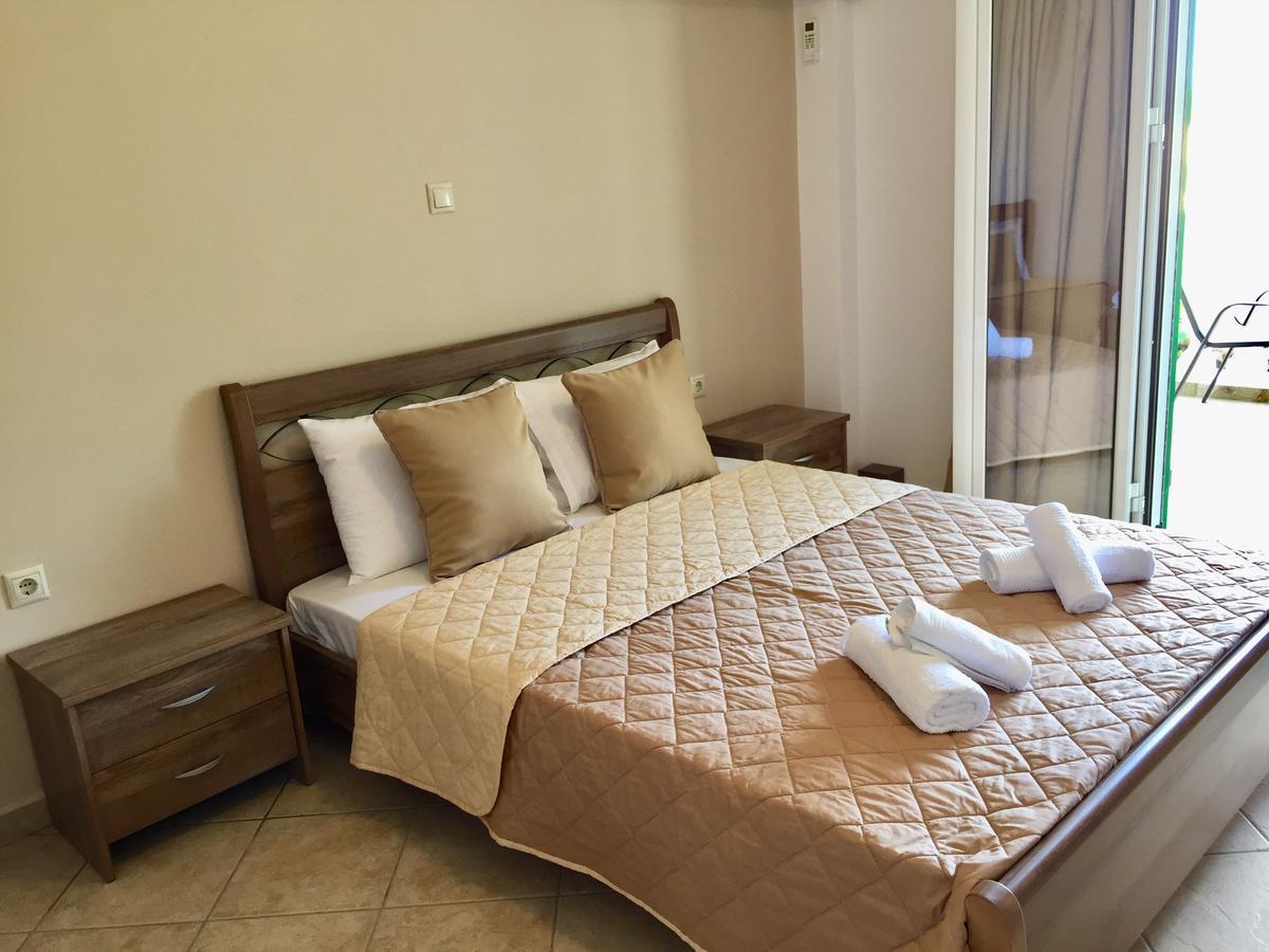 Mersina Apartments Keri Екстериор снимка